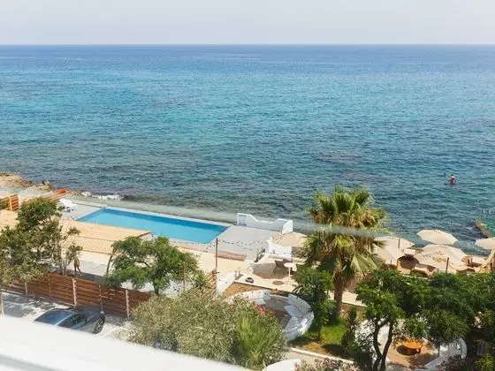 Standard Oda Balkonlu Ve Deniz Manzaralı