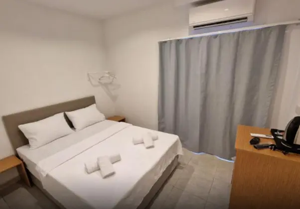 Standard Oda ( French Bed )