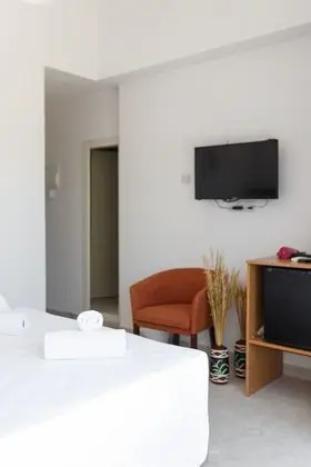 Teras Standard Oda Deniz Manzaralı ( French Bed )