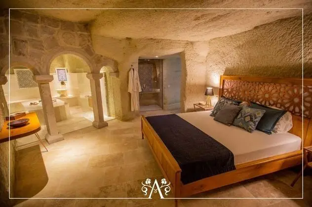 Royal Mağara Suite,    , Jakuzili ve Türk Hamamlı