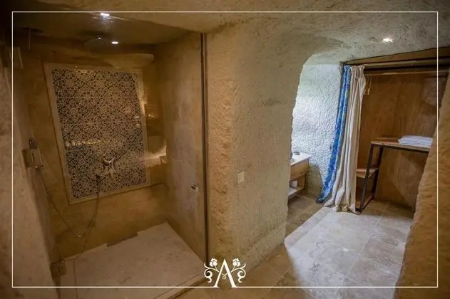 Royal Mağara Suite,    , Jakuzili ve Türk Hamamlı