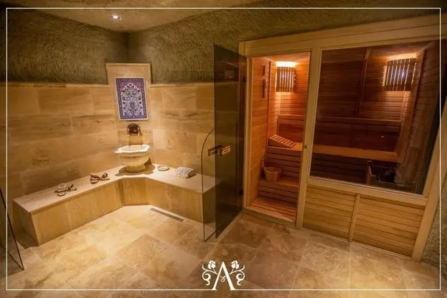 Royal Mağara Suite - Saunalı, Vadi Manzaralı, Şömineli ve Jakuzili
