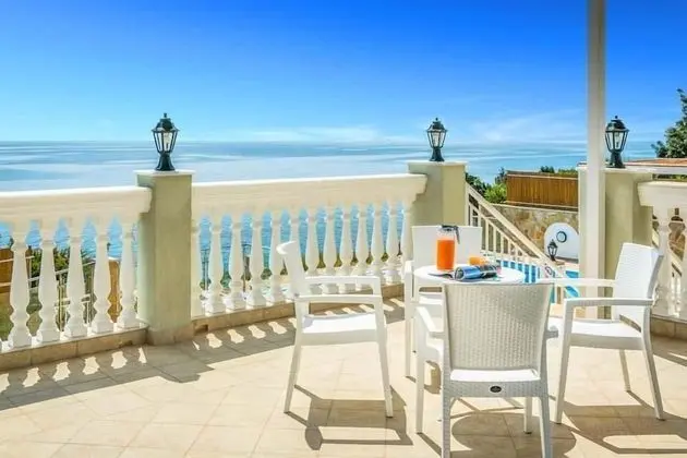 Villa, 3 Yatak Odası, Kişiye Özel Havuzlu, Deniz Manzaralı