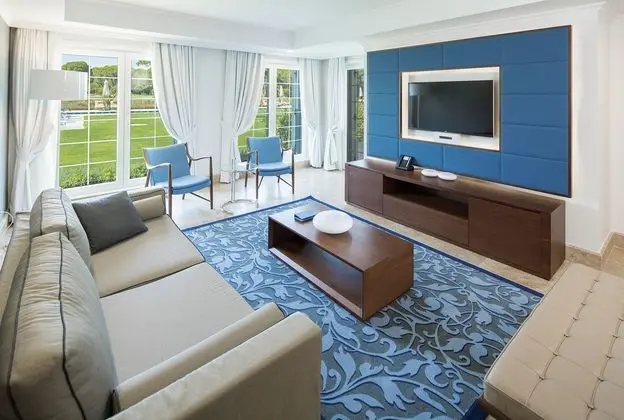 Azure Villa 3 Yatak Odalı