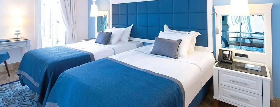 https://imagessl.etstur.com/files/images/hotelImages/TR/50495/l/Azure-Villas-By-Cornelia-Diamond-Oda-31956.jpg