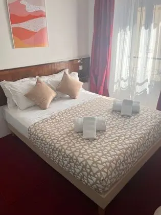 Tek Büyük Yataklı Oda