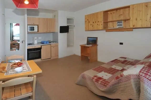 Stüdyo, Sigara İçilmez