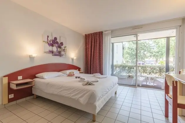 Dört Kişilik Oda, Birden Çok Yatak, Sigara İçilmez