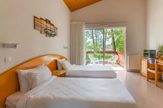 Dört Kişilik Oda, Birden Çok Yatak, Sigara İçilmez