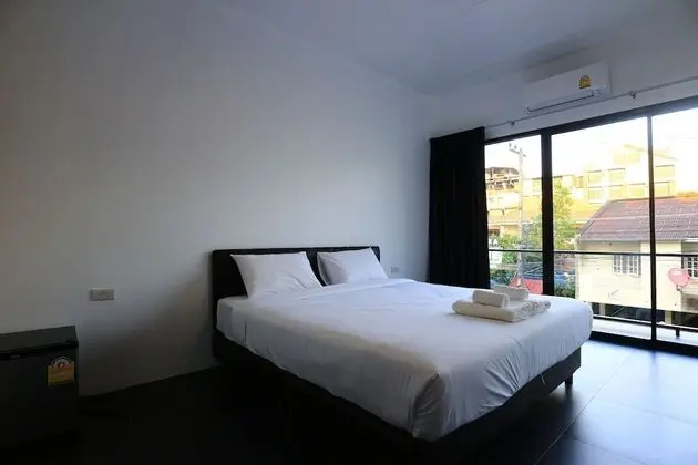 King Size with Balcony