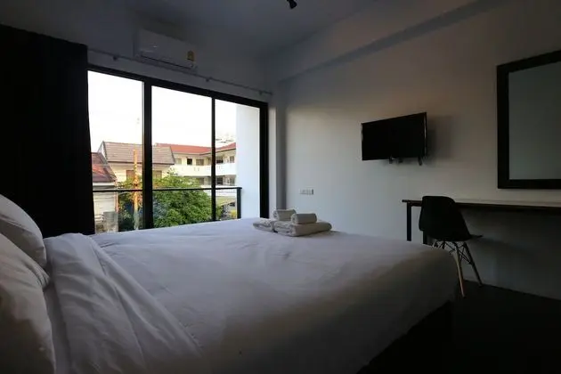 King Size with Balcony