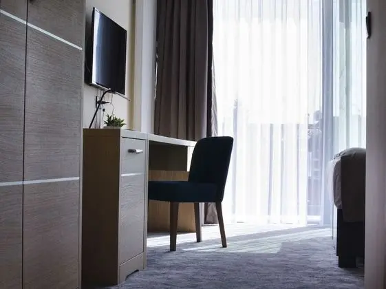 Tek Büyük veya İki Ayrı Yataklı Oda, Balkon