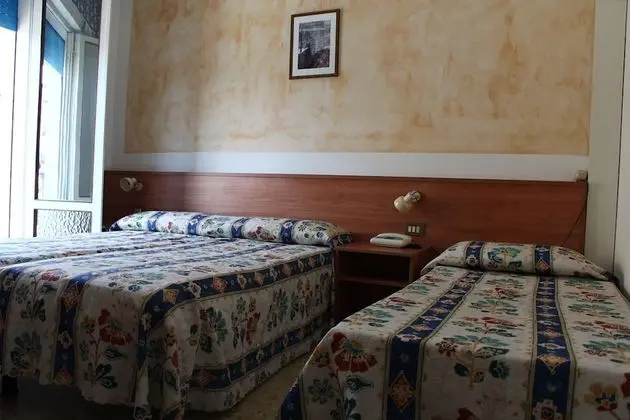 Family Dört Kişilik Oda