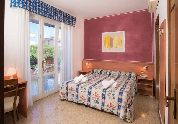 Family Dört Kişilik Oda