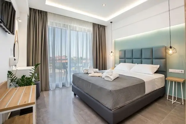 Deluxe Tek Büyük Yataklı Oda (1st Floor)