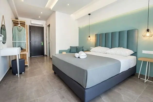 Deluxe Üç Kişilik Oda (Ground Floor)