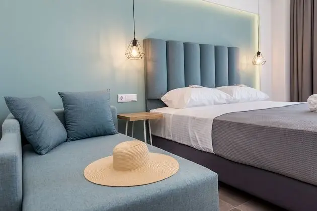 Deluxe Üç Kişilik Oda (Ground Floor)