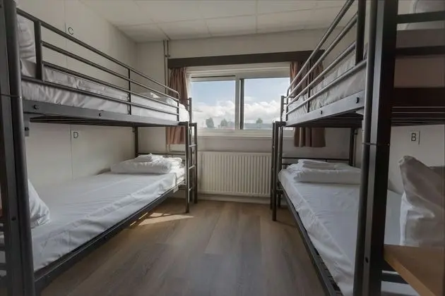 Ortak Ranzalı Oda, Karma Ranzalı Oda, Özel Banyo (1 bed in 4-person dormitory)