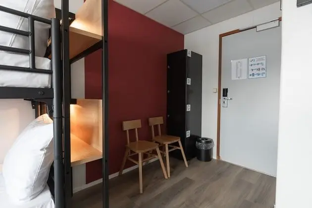 Ortak Ranzalı Oda, Karma Ranzalı Oda, Özel Banyo (1 bed in 4-person dormitory)