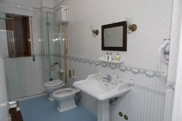 Family Tek Büyük Yataklı Oda, Bahçe Manzaralı