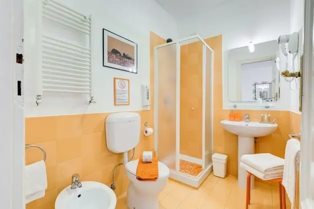 Comfort Üç Kişilik Oda, Şehir Manzaralı