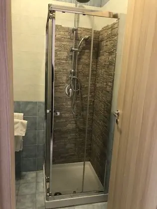 Family Tek Büyük Yataklı Oda