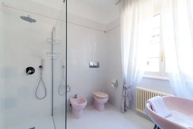 Tek Büyük Yataklı Oda (Rosa)