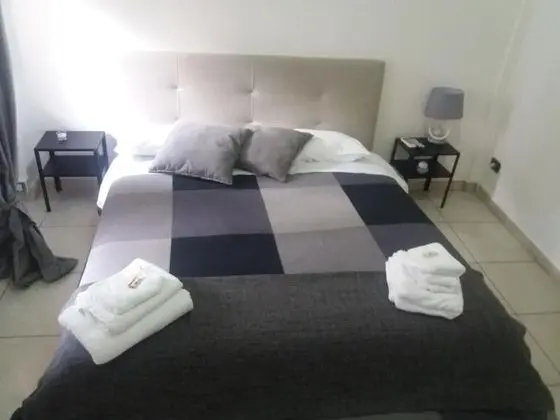 Basic Tek Büyük Yataklı Oda