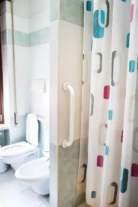 Basic Tek Büyük Yataklı Oda