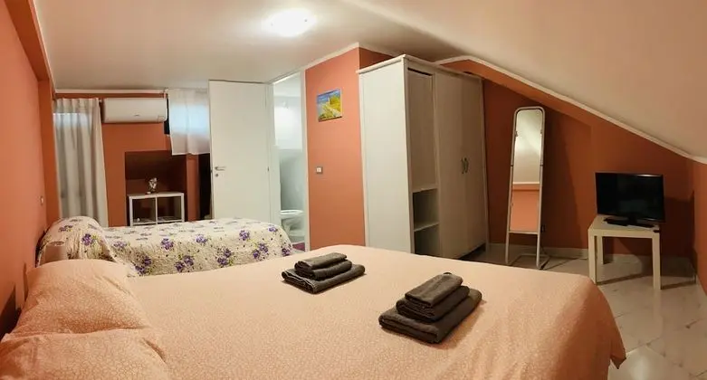 Deluxe Üç Kişilik Oda