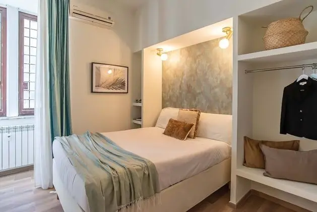 Family Oda (Via della Giuliana 18)