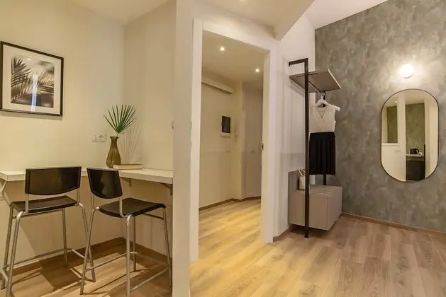 Family Oda (Via della Giuliana 18)