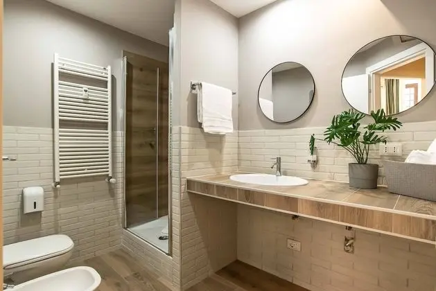 Family Oda (Via della Giuliana 18)