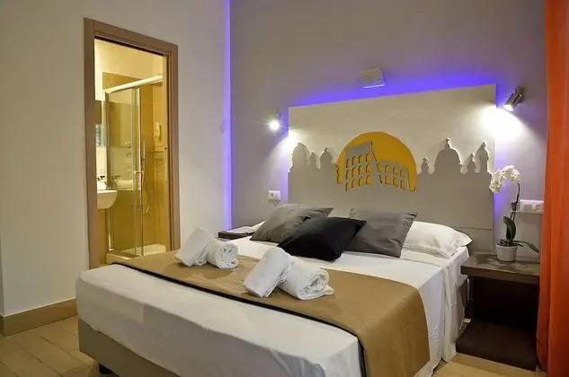 Tek Büyük veya İki Ayrı Yataklı Oda