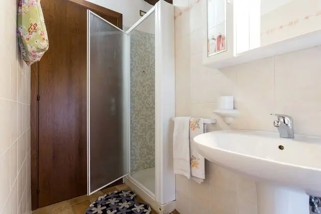 Tek Büyük Yataklı Oda, Banyolu/Duşlu