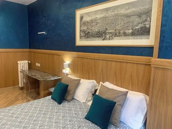 Standard Tek Büyük Yataklı Oda