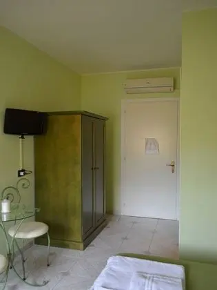Tek Büyük Yataklı Oda, 1 Çift Kişilik Yatak