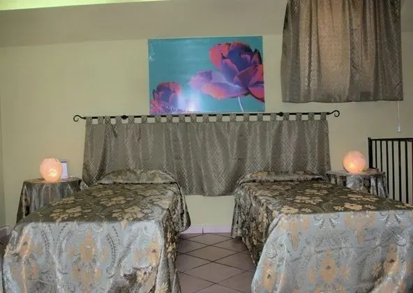 Tek Büyük veya İki Ayrı Yataklı Oda