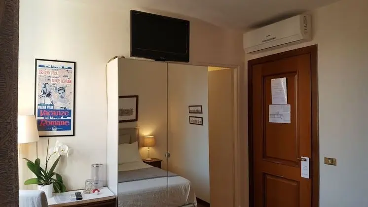 Comfort Büyük Yataklı Tek Kişilik Oda, Özel Banyo