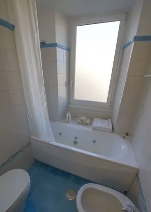 Superior Tek Büyük veya İki Ayrı Yataklı Oda, Sıcak Su Küveti