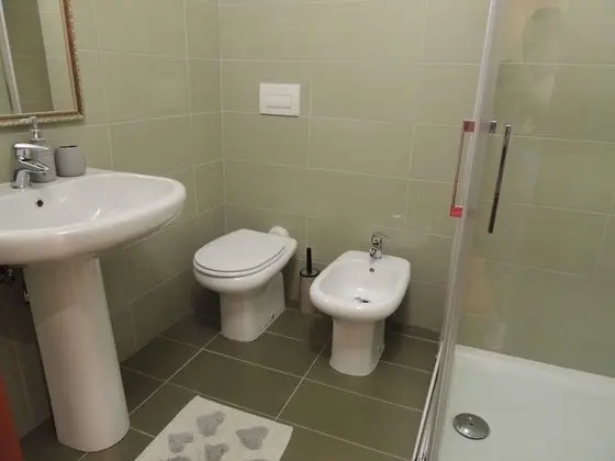 Tek Büyük veya İki Ayrı Yataklı Oda, Balkon, Plaj Manzaralı