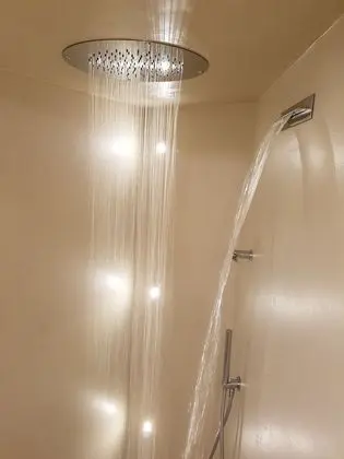 Design Üç Kişilik Oda