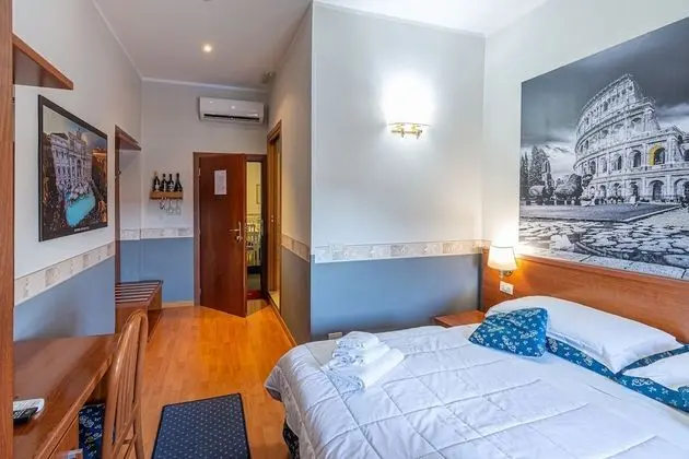 Tek Büyük veya İki Ayrı Yataklı Oda, Şehir Manzaralı