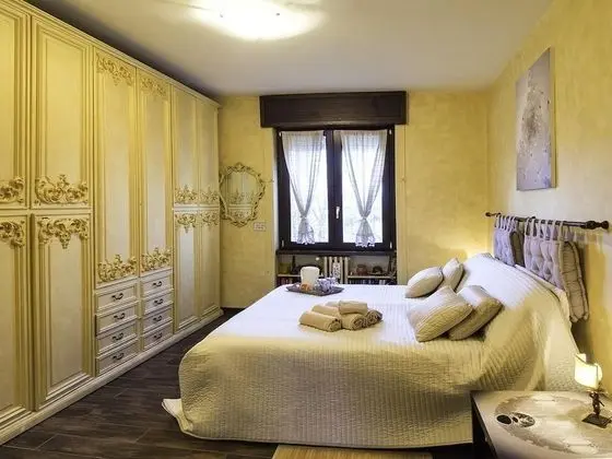 Tek Büyük Yataklı Oda, Banyolu/Duşlu, Bahçe Manzaralı (Camera Oro)