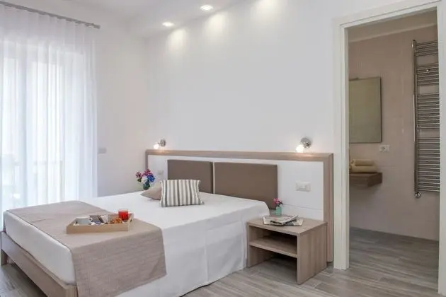 Tek Büyük Yataklı Oda, Balkon
