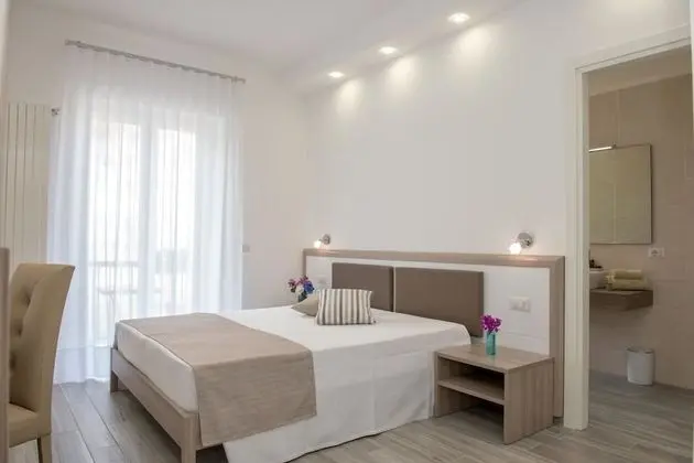 Tek Büyük Yataklı Oda, Balkon
