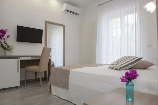 Tek Büyük Yataklı Oda, Balkon