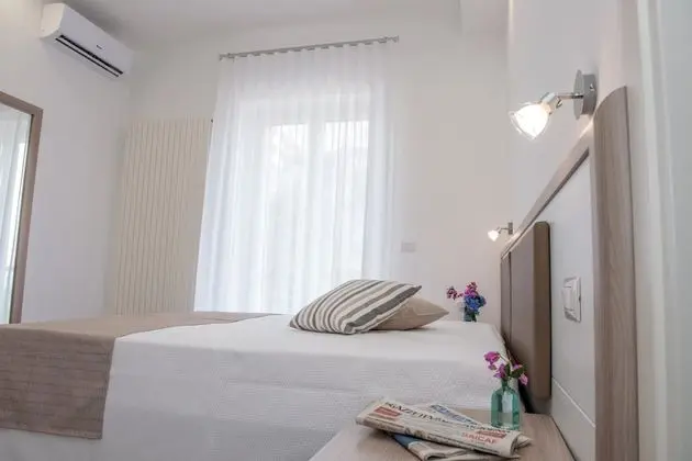 Tek Büyük Yataklı Oda, Balkon