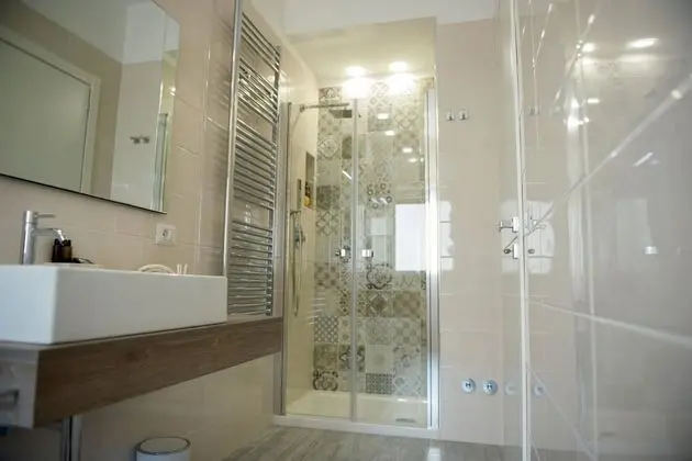 Tek Büyük Yataklı Oda, Balkon