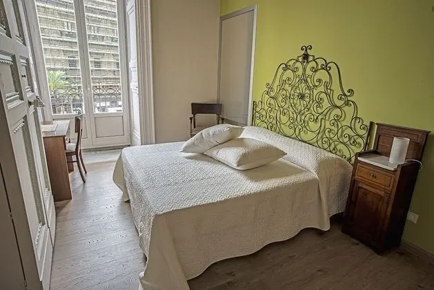 Deluxe Tek Büyük Yataklı Oda, Balkon (Oro)